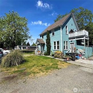 521 128th St S, Tacoma, WA 98444
