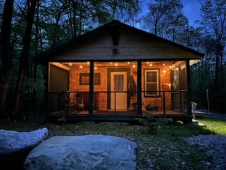 452 Devils Head Rd, Saint Albans, ME 04971