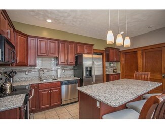 133 Pitman St, New Bedford, MA 02746