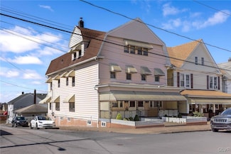 662 N Vine St, Hazleton, PA 18201