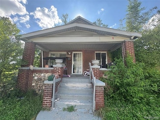 15375 Freeland St, Detroit, MI 48227