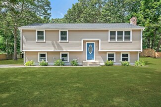37 Montgomery Dr, Plymouth, MA 02360
