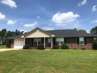 3555 Drayton Dr, Dalzell, SC 29040