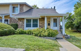 2899 Fairways Cir Unit K, Saint Charles, MO 63303
