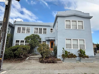 3999 Clarke St, Oakland, CA 94609