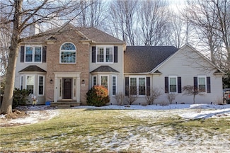 595 Parkside Dr, Avon Lake, OH 44012