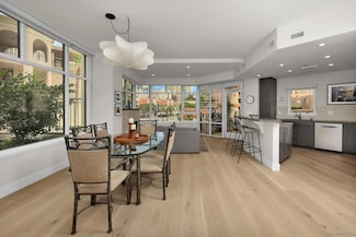 700 W Harbor Dr Unit 201, San Diego, CA 92101