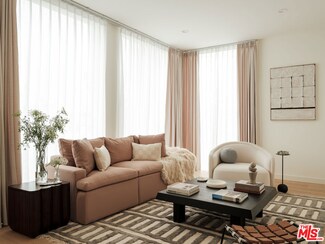 5806 Lexington Ave Unit 402, Los Angeles, CA 90038