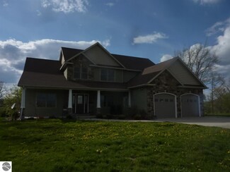 11130 Murphy Dr, Clare, MI 48617