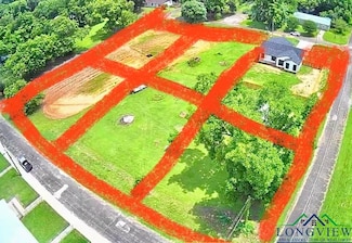 302 W Houston St, Daingerfield, TX 75638