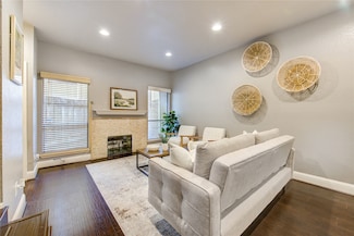 1920 Augusta Dr Unit 19, Houston, TX 77057