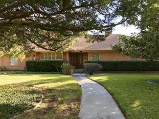 5908 Meadowcrest Dr, Dallas, TX 75230