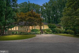 342 Sugartown Rd, Devon, PA 19333