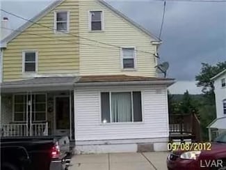 821 E Ridge St, Lansford, PA 18232