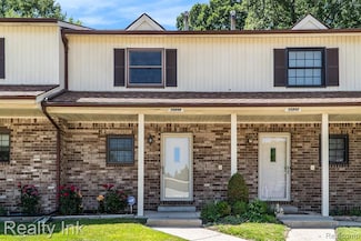 35898 Castlewood Ct, Westland, MI 48185