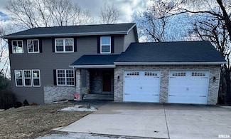 28147 217th St, Le Claire, IA 52753