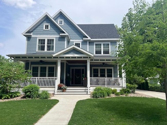 403 College St S, Northfield, MN 55057