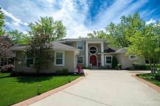 5381 Hagewa Dr, Blue Ash, OH 45242