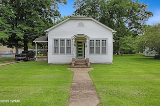 438 S Church Dr, Rives, TN 38253