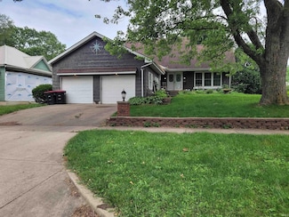 1217 S Perry St, Attica, IN 47918