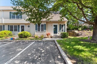 25 Briar Ln Unit 25, Norwich, CT 06360