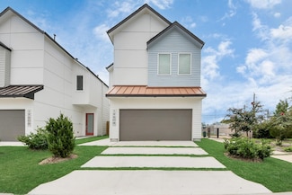 2104 Diagonal Ln, Houston, TX 77051