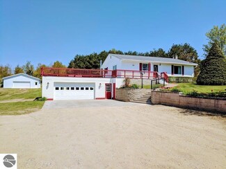 1317 E Wexford Ave, Buckley, MI 49620