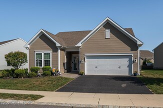 11 Bromley Ln, Manchester Township, NJ 08759