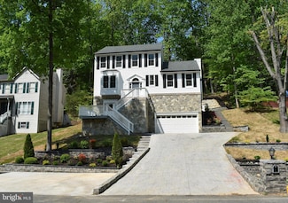 2008 Coast Guard Dr, Stafford, VA 22554
