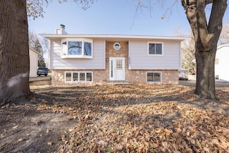 6435 Dawn Way, Inver Grove Heights, MN 55076