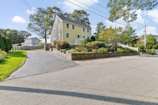 29 Carver Rd, Sagamore Beach, MA 2562