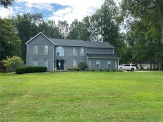 27 Windsor Cir, Mineral Wells, WV 26150