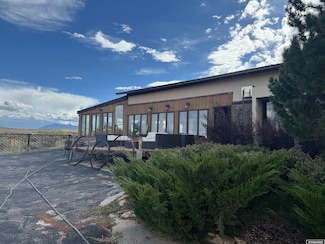 600 S Adams St, Hanna, WY 82327