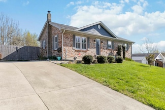 190 Halls Gap Estates Rd, Stanford, KY 40484