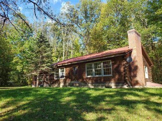 54 Foster Hill Rd, Henniker, NH 03242