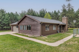 6563 Sandy Ln, Gilbert, MN 55741