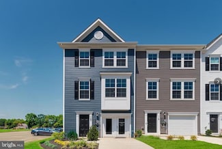 39 Gray Silver Rd, Inwood, WV 25428