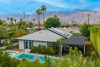 3882 E Sunny Dunes Rd, Palm Springs, CA 92264
