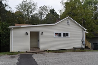 205 Mcfadden St, Saint Clairsville, OH 43950