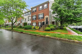 11 Droyers Pointe Blvd, Jersey City, NJ 07305
