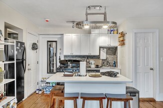 16 Hancock St Unit 5R, Boston, MA 02114