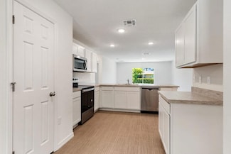 2102 SE Holland St New, Port Saint Lucie, FL 34952
