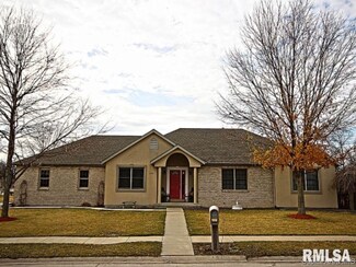 1400 Hosta St, Springfield, IL 62712