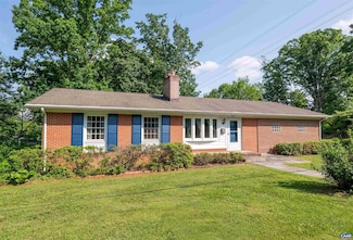 150 N Bennington Rd, Charlottesville, VA 22901