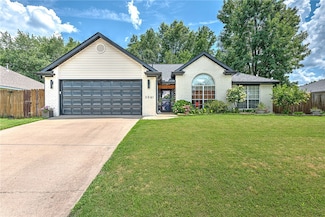 3061 White Oak Place, Springdale, AR 72762