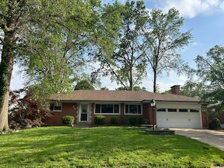 6100 Deerwood Dr, Saint Louis, MO 63123