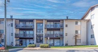 3132 Brinkley Rd Unit 10303, Temple Hills, MD 20748
