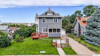 3224 S 32nd Ave, Omaha, NE 68105