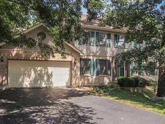 9 Winterberry Ct, Bolingbrook, IL 60440