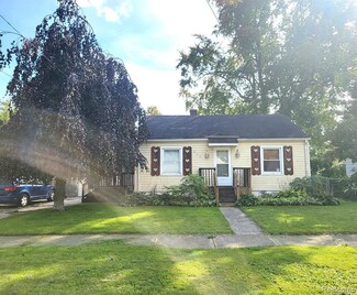 839 SiMcOe Ave, Flint, MI 48507